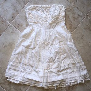 White lace dress